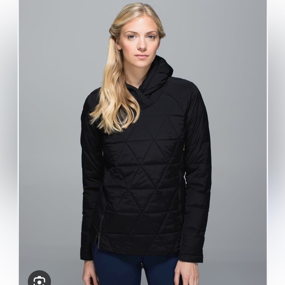 Lululemon Fluffed Up Pullover Hoodie - Picture 8 of 9